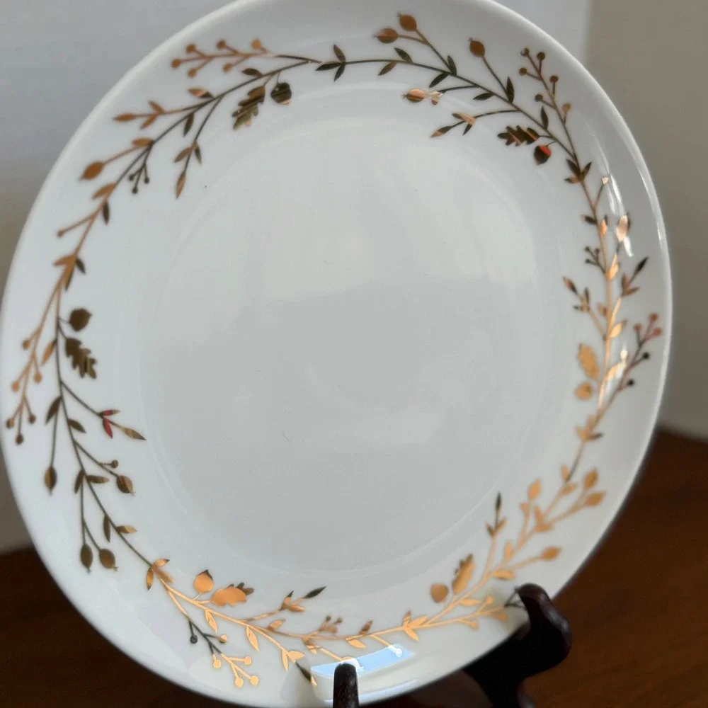 Pier 1 Imports Gilded Wreath Salad‎ Plate Porcelain Gold Green Botanical 8 inch